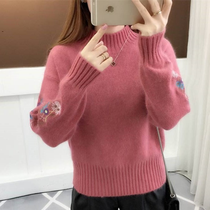 SASKIA | Gruby sweter z dzianiny bawełnianej z kwiatowym haftem