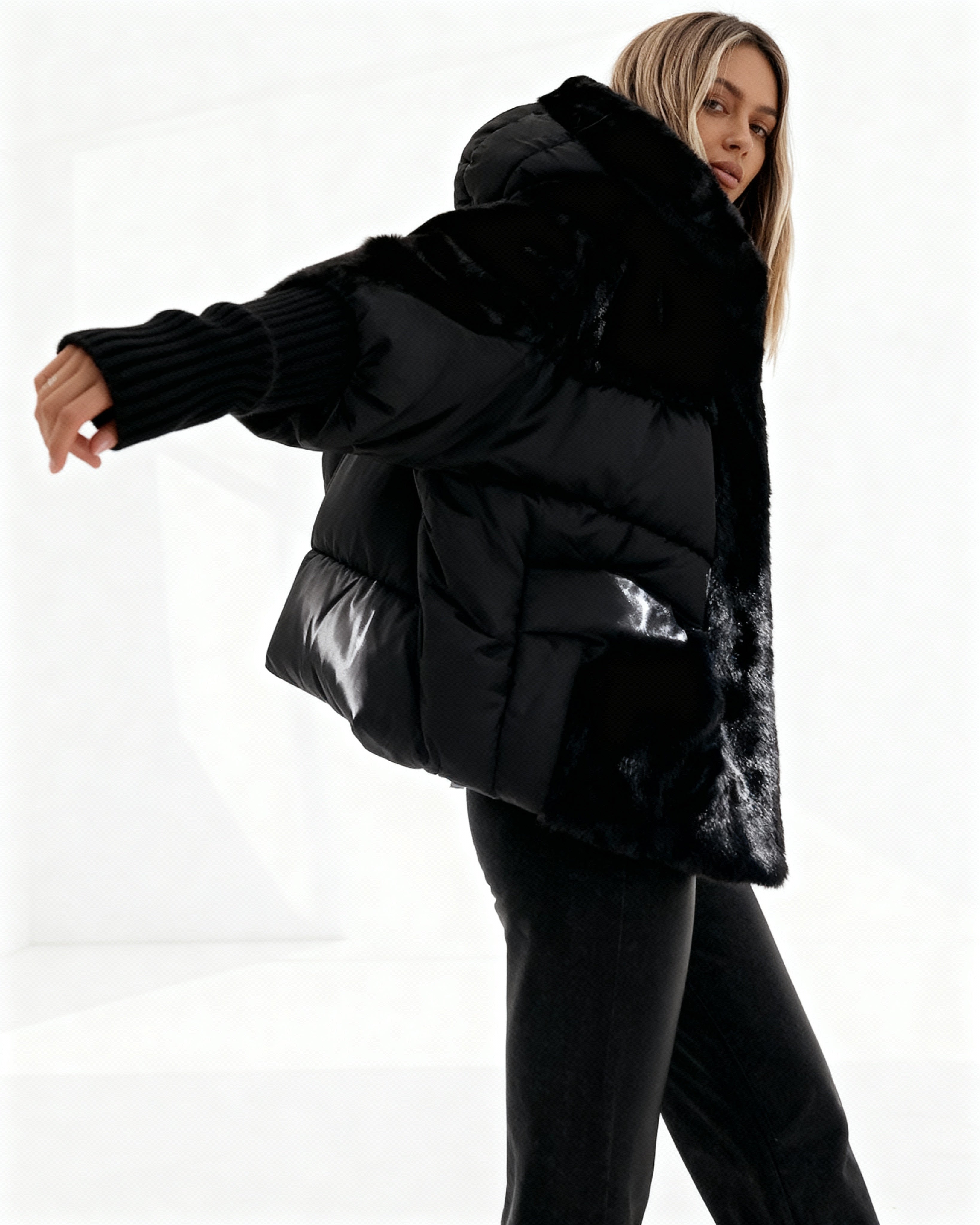 Puchowa kurtka z kapturem LENA – ciepło w dobrym stylu